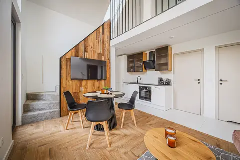 Cabin 1 - interior - photo 4